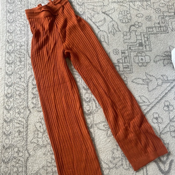 Two-piece Sweater Set - Picture 4 of 4